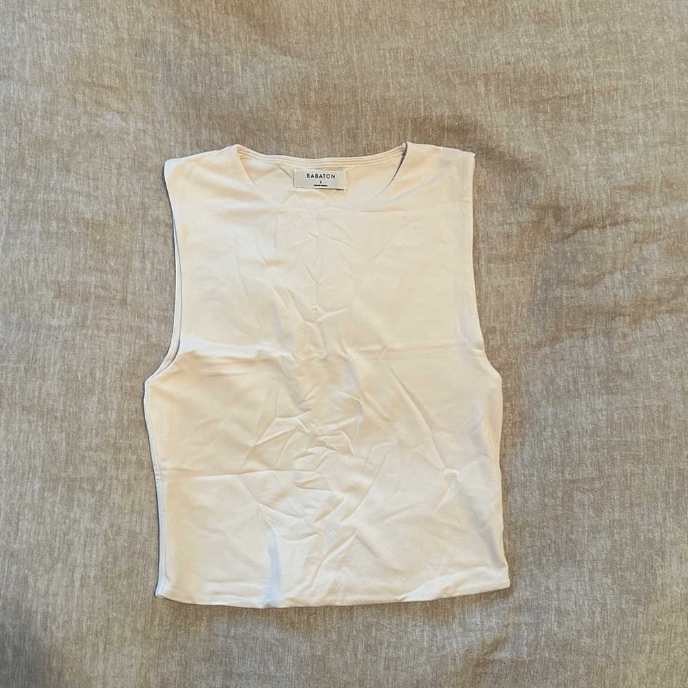 Aritzia Babaton contour tank
